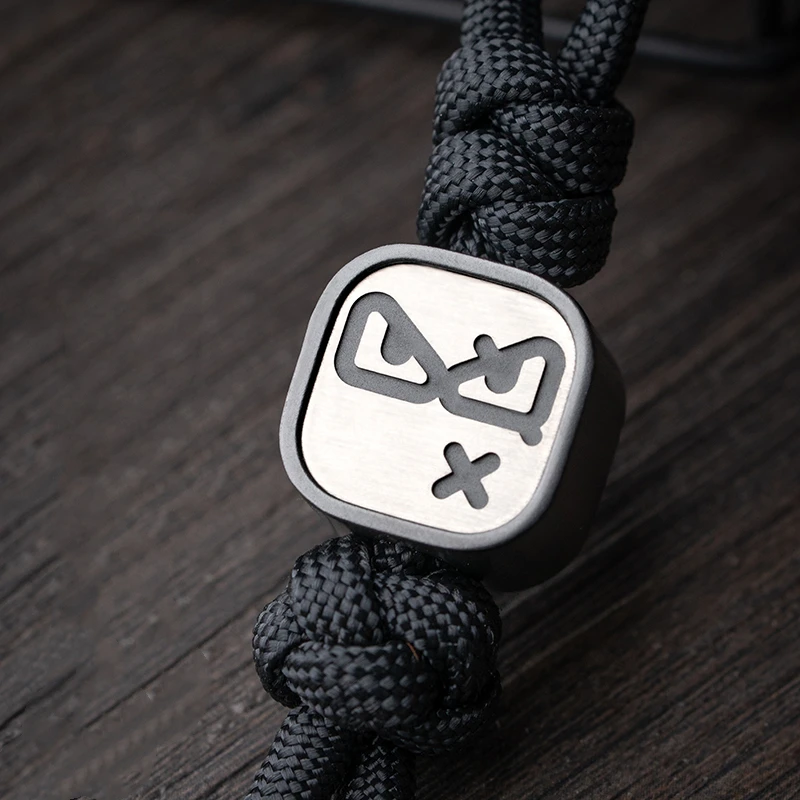 Parche magnético cuchillo colgante módulo de humor collar de Metal aleación de circonio EDC Paracord tejido decoración DIY - imagen 2