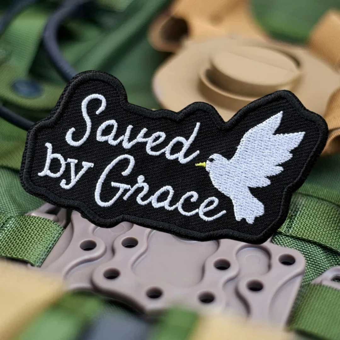 Salvado por Grace apliques bordados parche de Dios cristiano parches de gancho de moral táctica para ropa pegatina de equipo militar - imagen 4