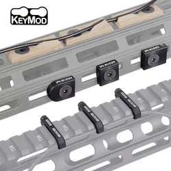 Gestor de cables M-LOK aluminio para riel Picatinny 20mm