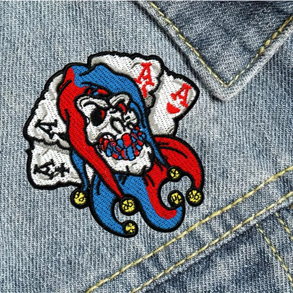 Parche termoadhesivo calavera rockera para ropa y complementos - imagen 3