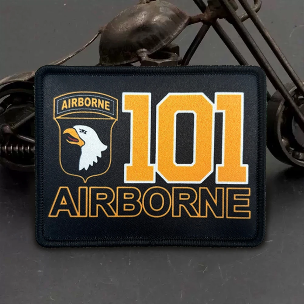 Parche táctico de moral de la 101a División Aerotransportada, insignia militar, pegatinas para mochila, brazalete con gancho y bucle de águila, aplique para casco