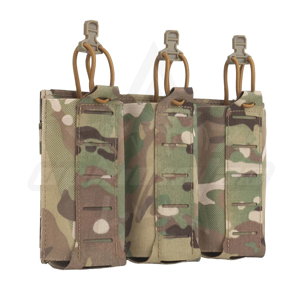 Tres bolsas de camuflaje con correas