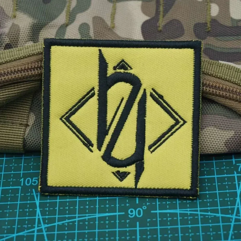 Parche bordado de línea frontal para niña, brazalete de Anime, insignias de moral táctica en mochila, parches de gancho y bucle para sombrero, insignia de ropa - imagen 4