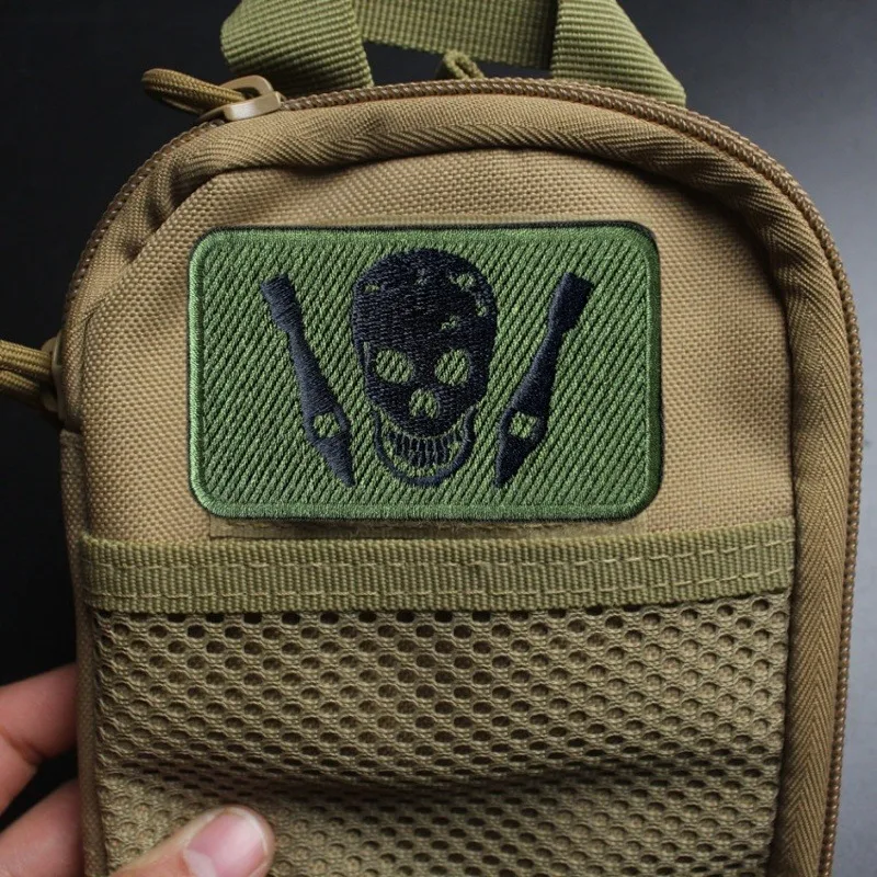 Parche de calavera bordado en ropa, insignia de moral táctica de dos misiles, parches militares con gancho, pegatinas para mochila, brazalete - imagen 4