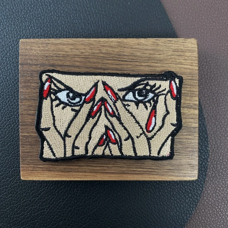 Pegatinas adhesivas de fusión en caliente para ropa, insignias de moral bordadas con ojos de chica de Anime, Parche de gancho y lazo, emblemas sexys - imagen 2