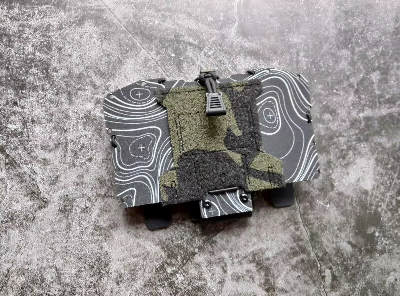 Placa de Montaje Táctica para Terminal Radio Resistente MOLLE - imagen 2