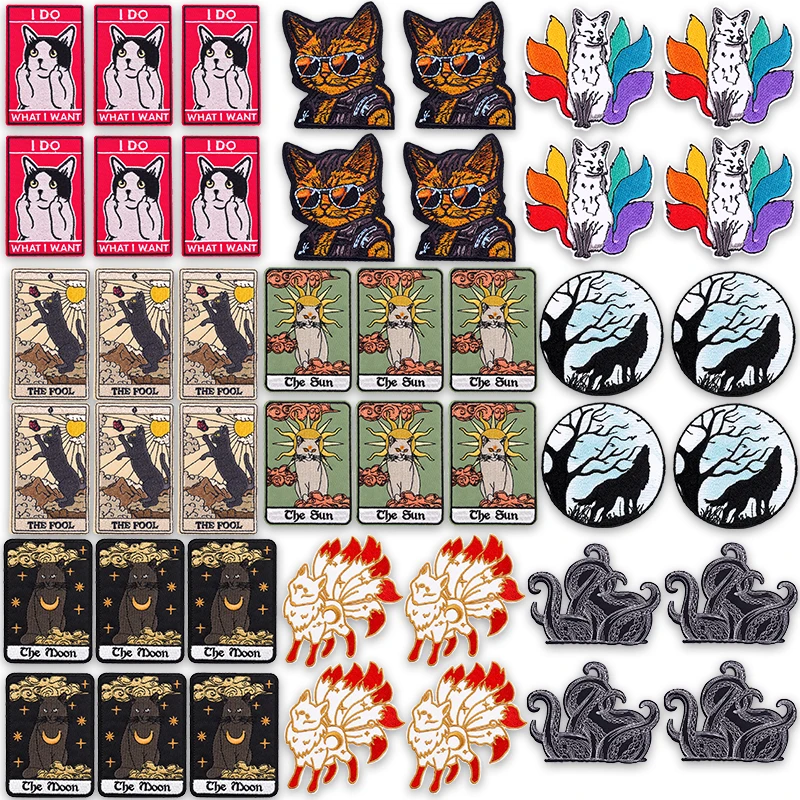 Parche bordado termoadhesivo gato y zorro tarot – Diseño animal misterioso