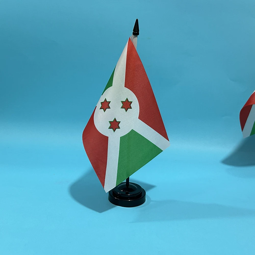 BANDERA DE CIELO Escritorio de oficina pequeña bandera de Burundi 14x21 cm poliéster BI Burundi bandera nacional país Banner escritorio adornos banderas - imagen 5