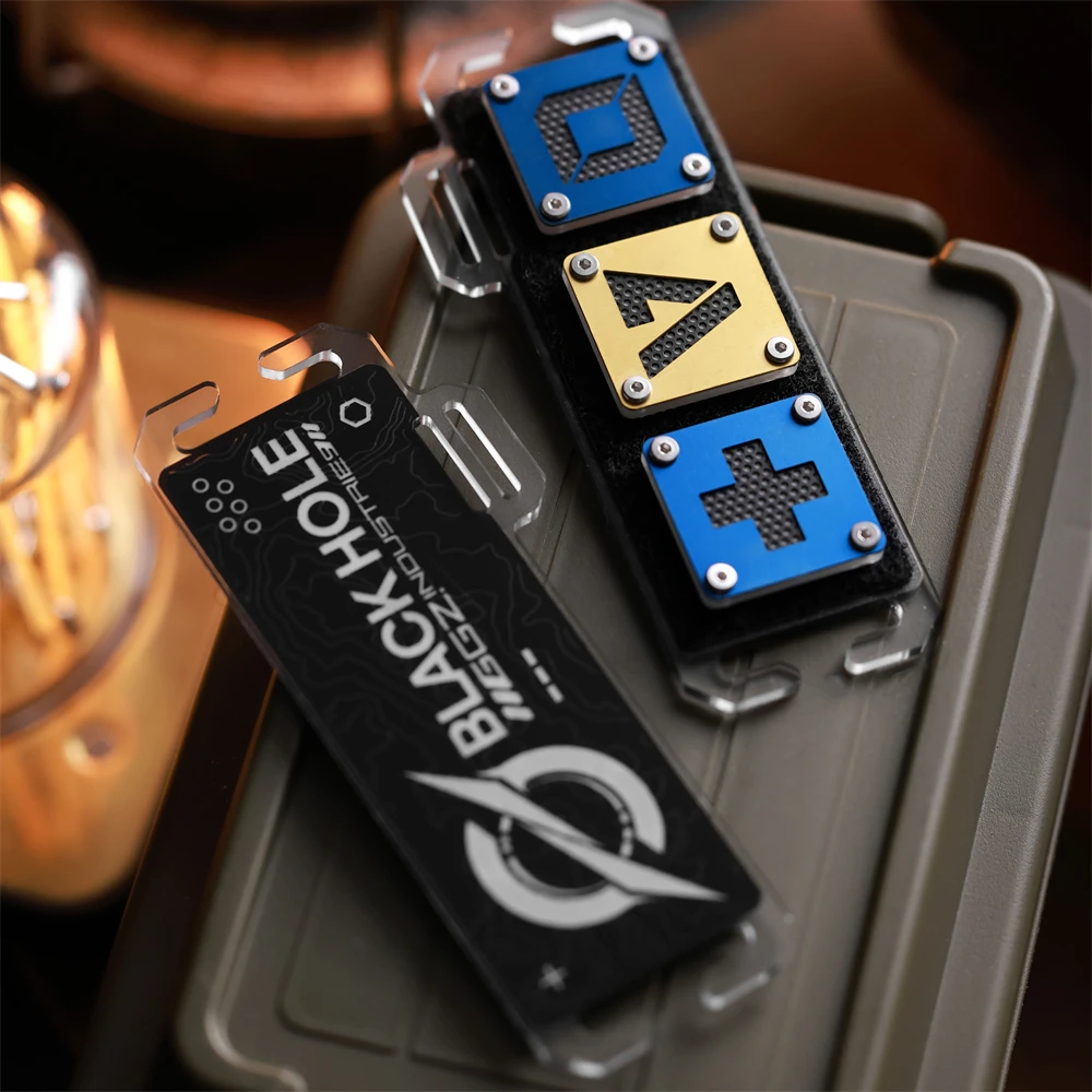 Clip Molle luminoso de agujero negro, Base que brilla en la oscuridad, doble propósito, bloque de identificación de parche funcional, accesorio de bricolaje - imagen 5