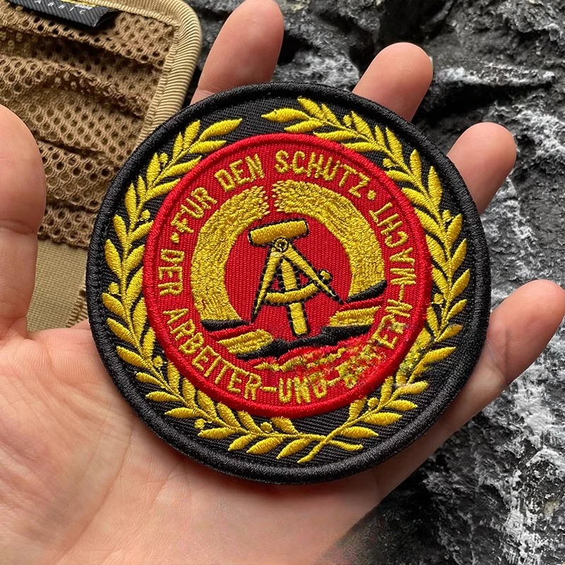 Parche de emblema nacional de Alemania del Este, insignia de moral redonda DDR, brazalete táctico, bordado de gancho y bucle, pegatinas de apliques de mochila - imagen 3