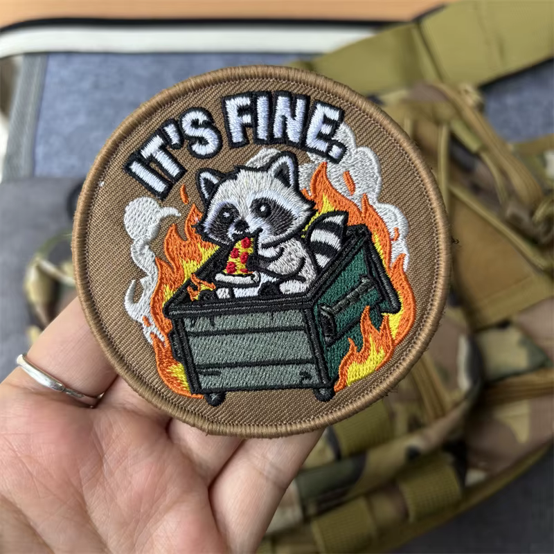 Parche táctico bordado IT'S FINE insignia moral con gancho y bucle - imagen 4