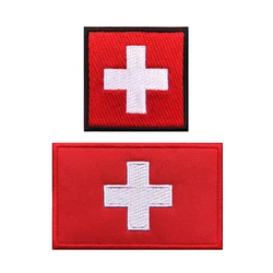 Brazalete táctico bordado con bandera Suiza – Velcro militar