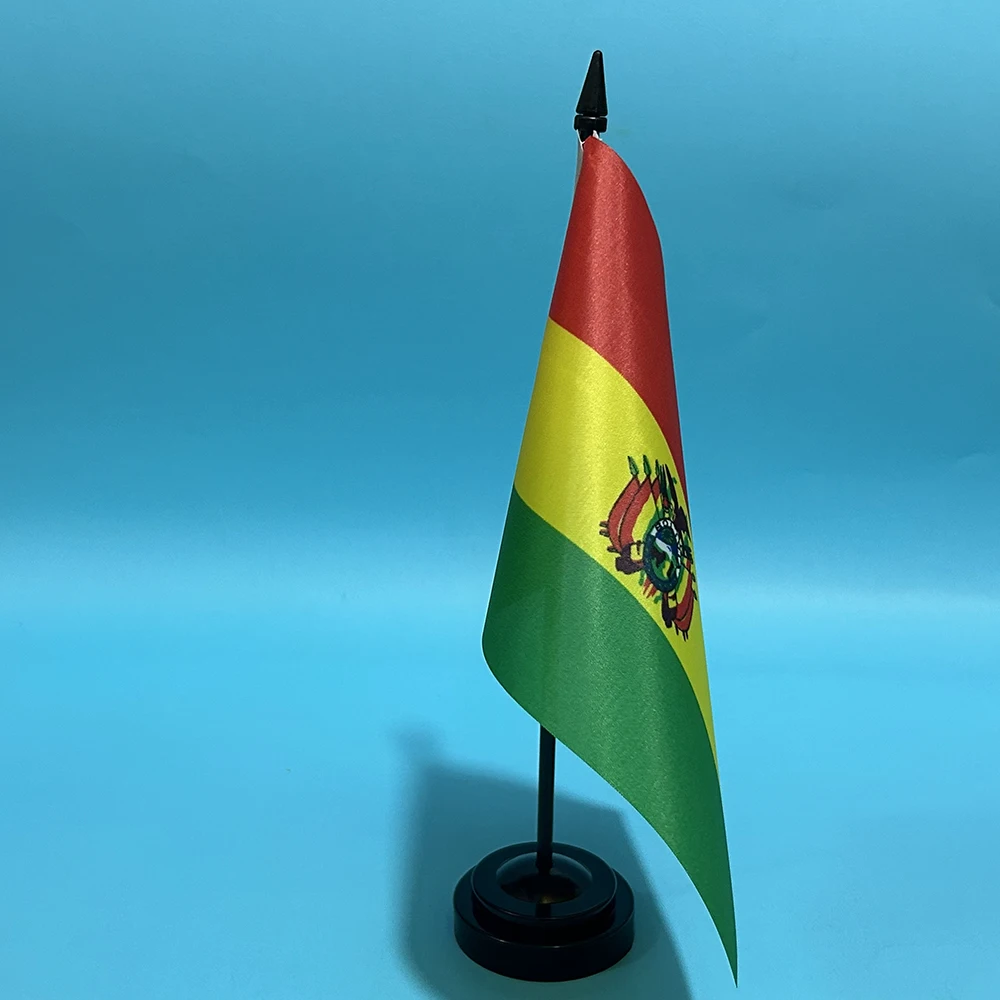 BANDERA DE SKY Bandera de escritorio de oficina Bandera de Bolivia 14x21 cm Poliéster Bolivia Banner nacional Adornos de escritorio Banderas para decoración de mesa - imagen 5