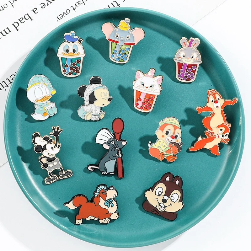 Insignia de Metal periférica de personaje de dibujos animados europeo y americano de Disney, broche enano de la serie Blancanieves de Mickey Minnie, venta al por mayor - imagen 2
