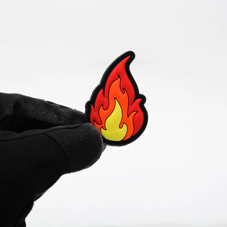 Parche táctico de PVC de melocotón, insignia de moral de piña, insignia militar con llama divertida, gancho y bucle, pegatinas de brazalete para ropa y mochila - imagen 4