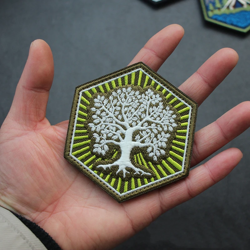 Parches bordados de leopardo y nieve de volcán natural, insignia táctica luminosa para decoración de ropa, viento de montaña y campamento - imagen 4