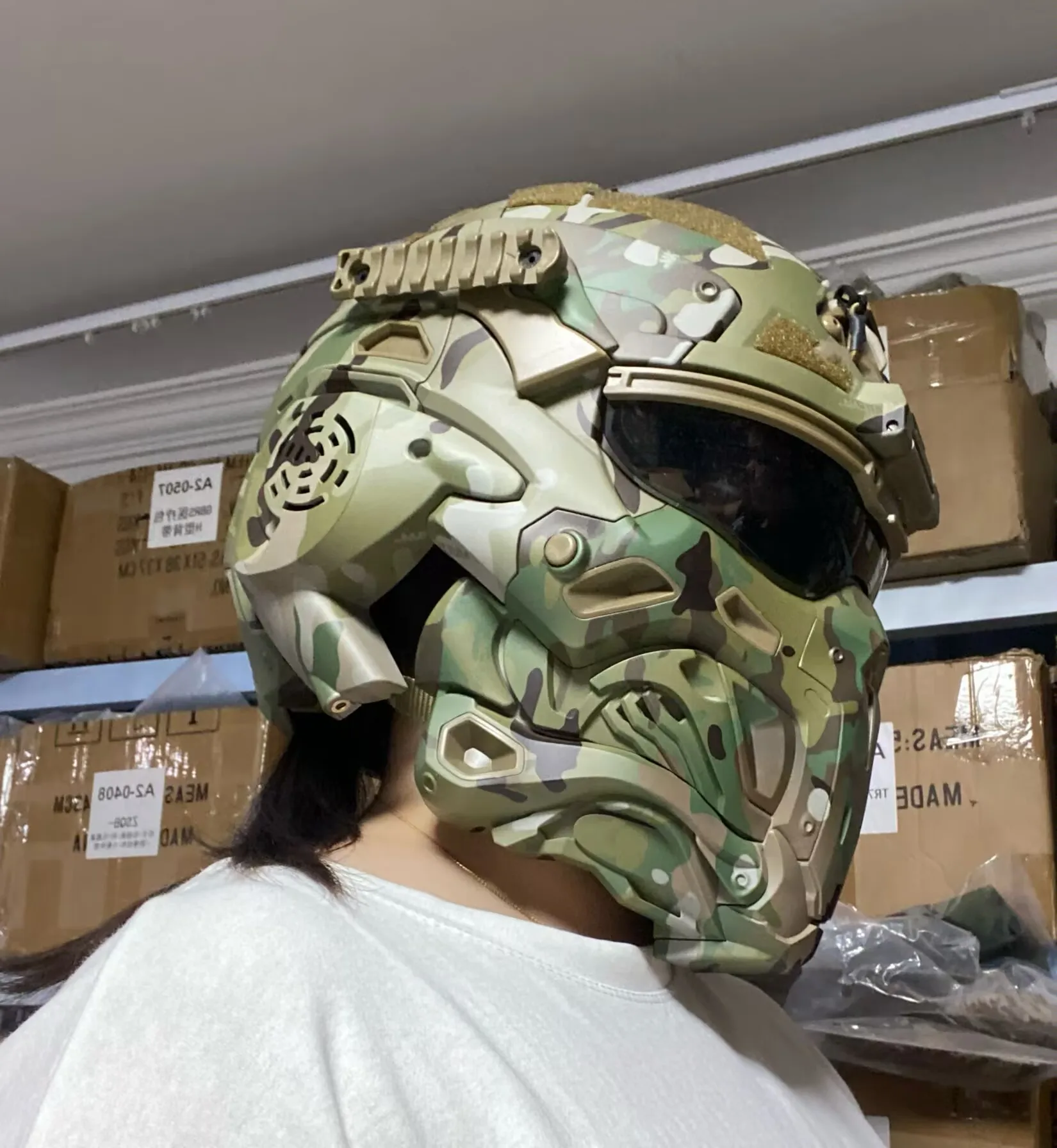 Casco de asalto táctico con auriculares incorporados, ventilador antiniebla, máscara, micrófono - imagen 2