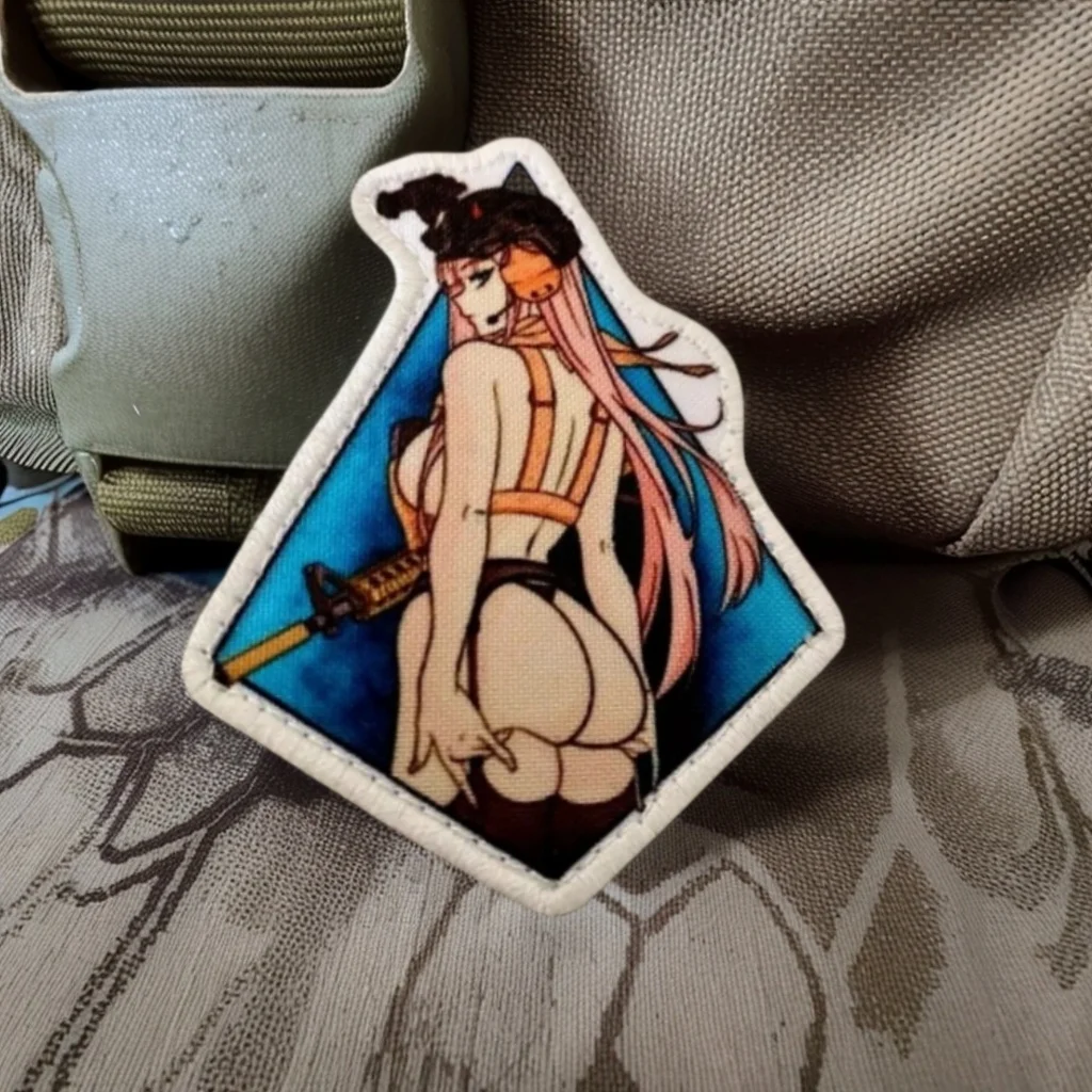 Parche táctico de Chica de Anime, insignia de moral con gancho y bucle, parches de brazalete militar para pegatinas de mochila - imagen 3