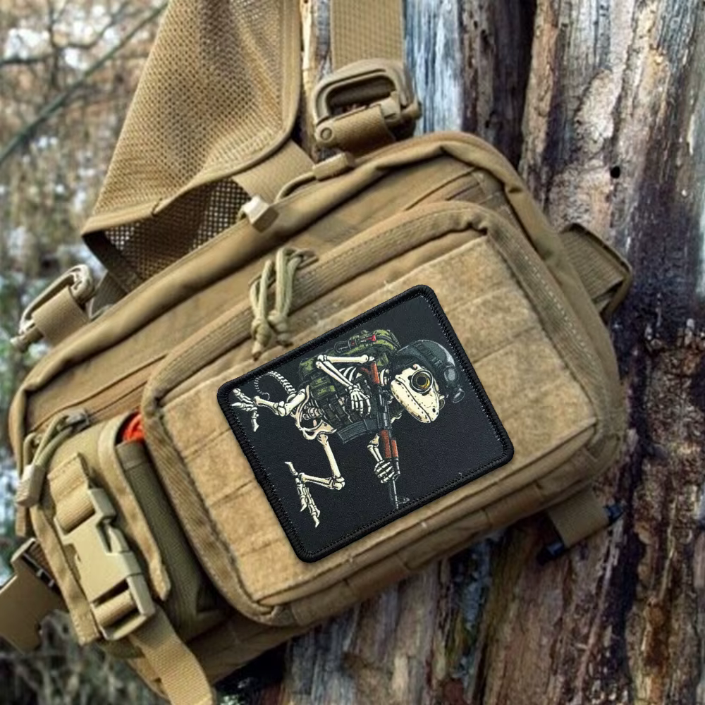 Parche táctico calavera de rana con velcro para equipamiento militar - imagen 4