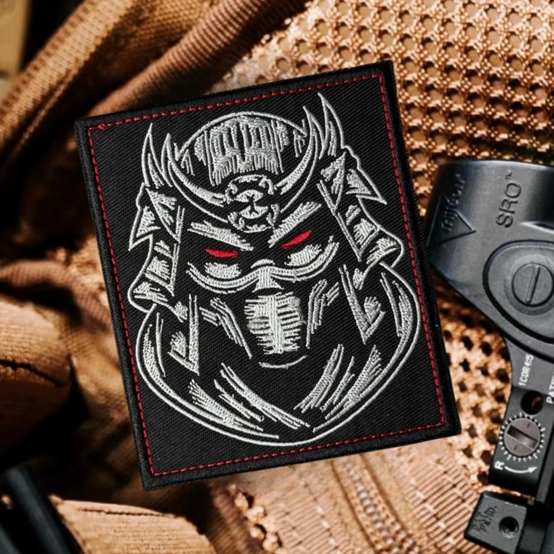 Parche táctico moral, brazalete militar del ejército, "máscara, calavera de guerrero", parches bordados de gancho y bucle para ropa, pegatina para mochila - imagen 5