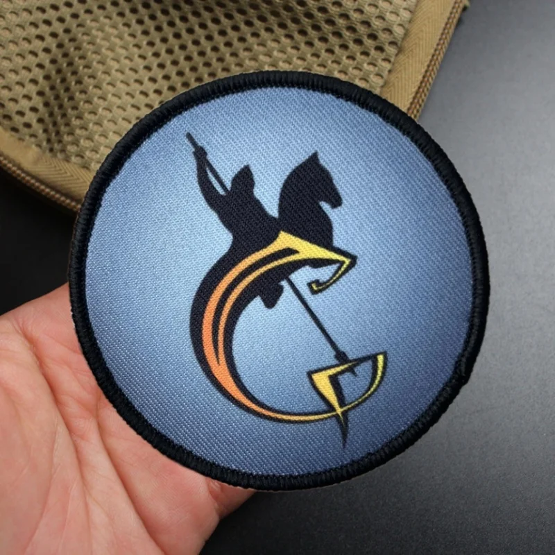 Parche táctico San Jorge y dragón con gancho para uniforme - imagen 4