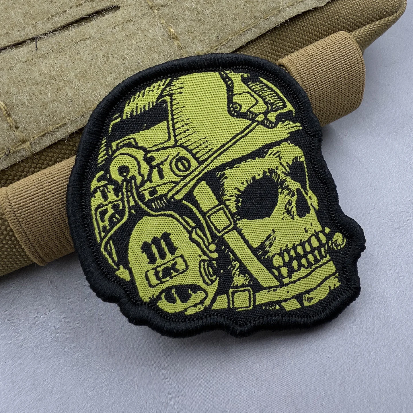 Parche táctico de calavera, parches de gancho y bucle tejidos, insignia de moral del ejército militar, brazalete, ropa, pegatinas para mochila - imagen 2
