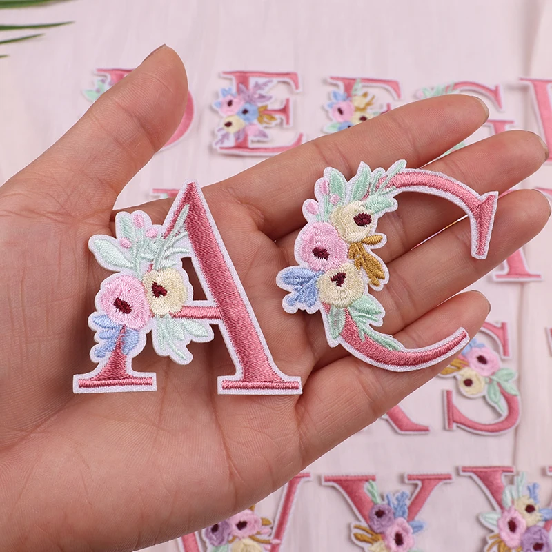 26 unids/set flor rosa parche con letras en inglés parches para planchar para ropa chaquetas zapatos sombrero suéter sombrero coser bordado decorativo - imagen 4