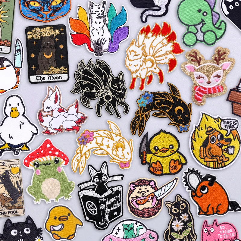 Parche bordado con plancha de dibujos animados de pez dorado de zorro estilo Anime, diseño bonito para chaqueta vaquera, bolso escolar, accesorio Kawaii - imagen 2