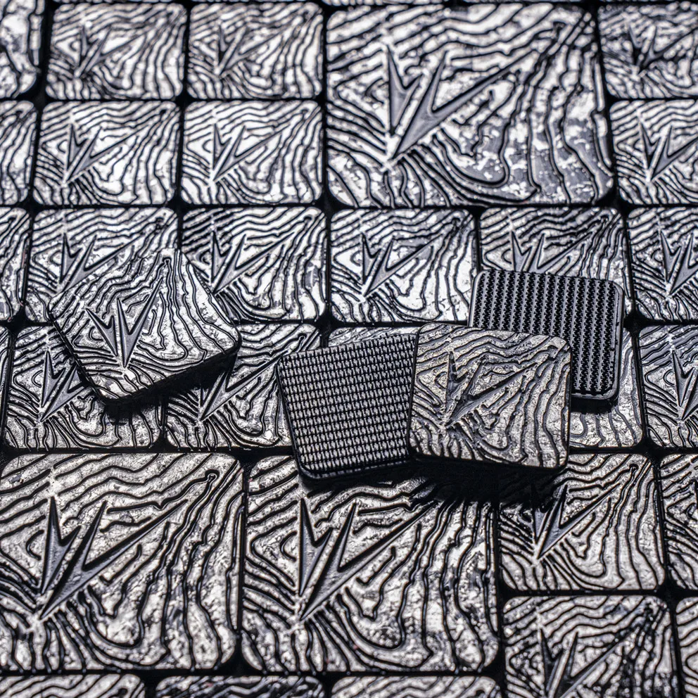 Parche de fibra de carbono forjado de contorno con incrustaciones cuadradas plateadas Matterhorn contorno táctico DIY apliques para ropa decoración de mochila - imagen 4