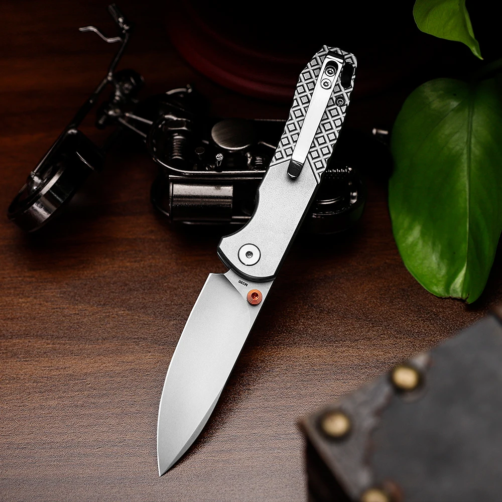 Cuchillo TRIVISA M390 hoja acero con mango titanio y clip - imagen 4