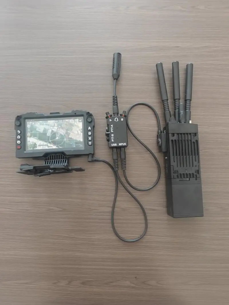 Radio PTT táctica Mpu5 RDC con intercomunicador y carcasa CS - imagen 4