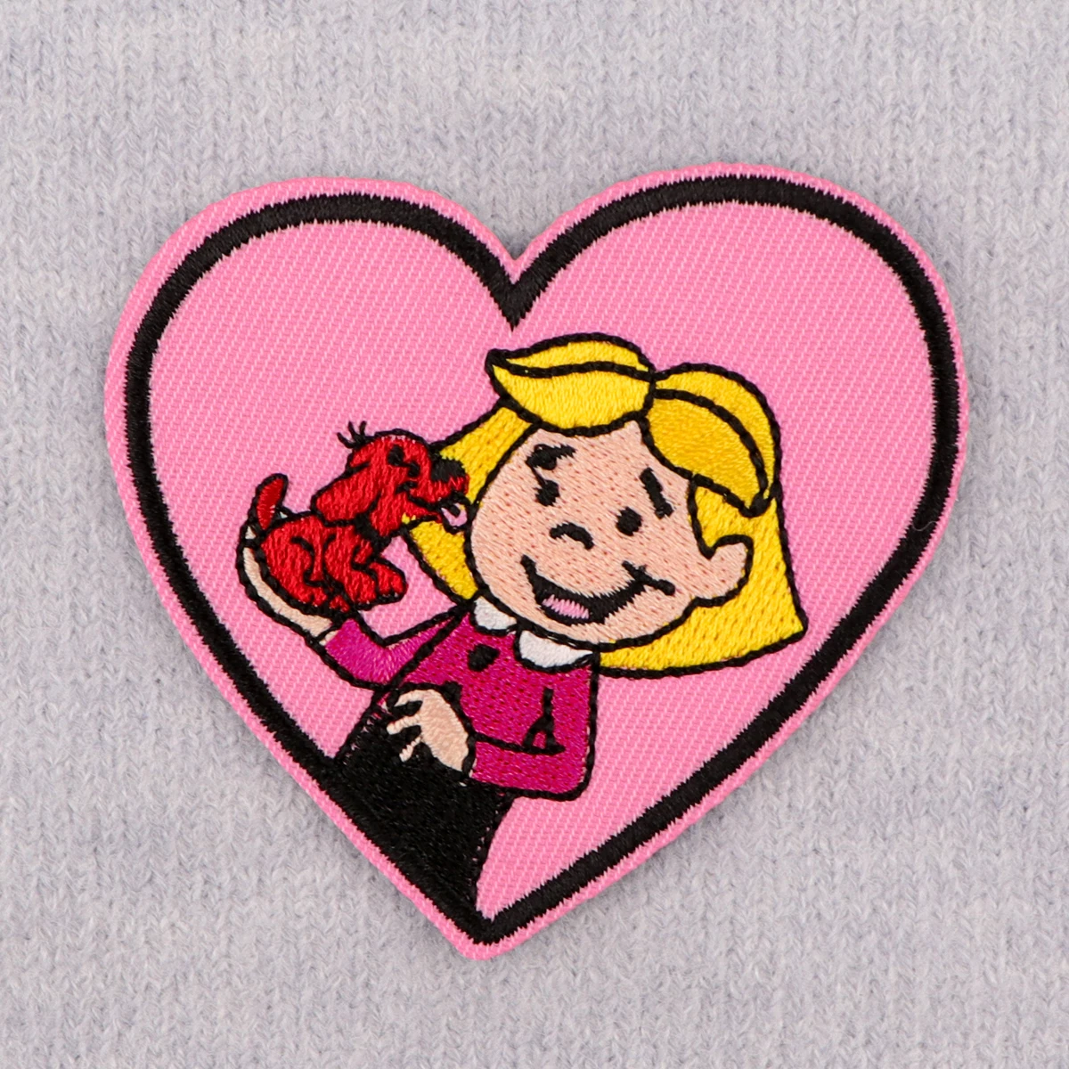 Parche bordado de películas de aventura de comedia, perro rojo, parches termoadhesivos para ropa, insignias de costura DIY - imagen 3