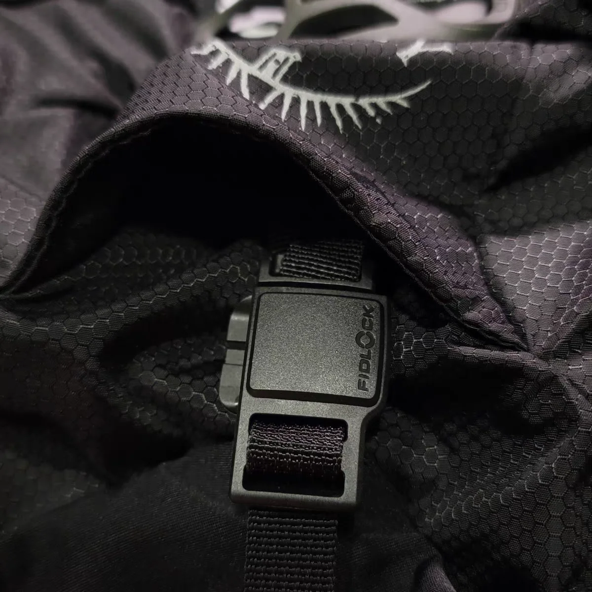 Hebilla táctica EDC FIDLOCK SNAP para casco, hebilla magnética multiusos de liberación rápida, operación ligera con una sola mano, decoración DIY - imagen 4