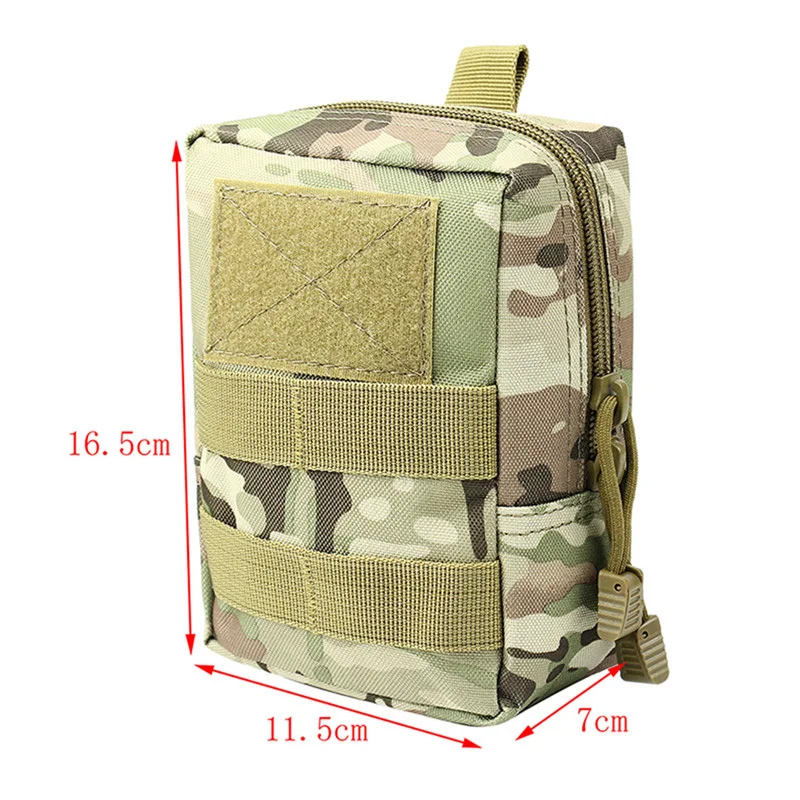 Una bolsa de camuflaje con una medición de 16 cm x 7 cm x 11 cm