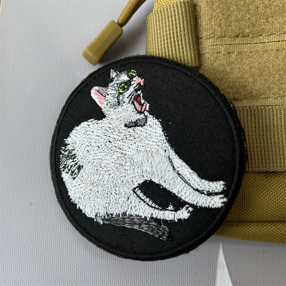 Parches bordados de gato aterrador, emblema de moral táctica, pegatina de gancho y bucle para mochila - imagen 2