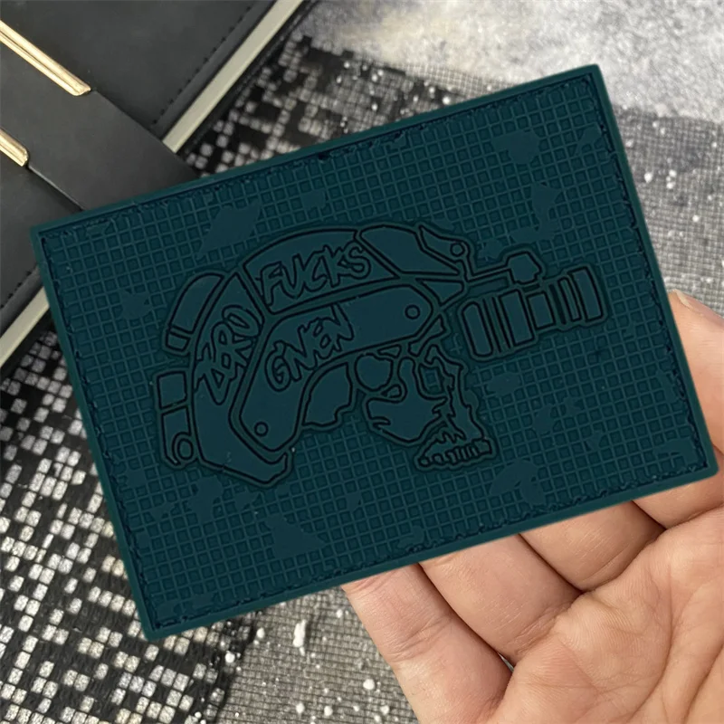 Brazalete de casco táctico, pegatina de gancho y bucle, insignia de moral de PVC azul, emblema militar adecuado para accesorios de mochila, pegatinas