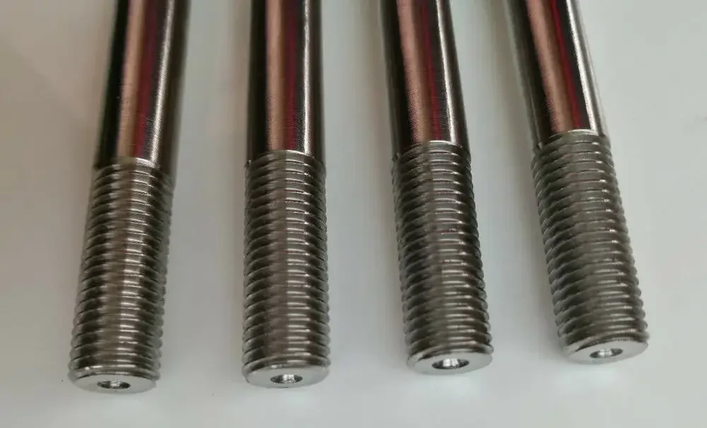 Tornillos de titanio cabeza flange M10x1,25 - longitudes 120-240 mm - imagen 4