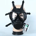 Mask with canister