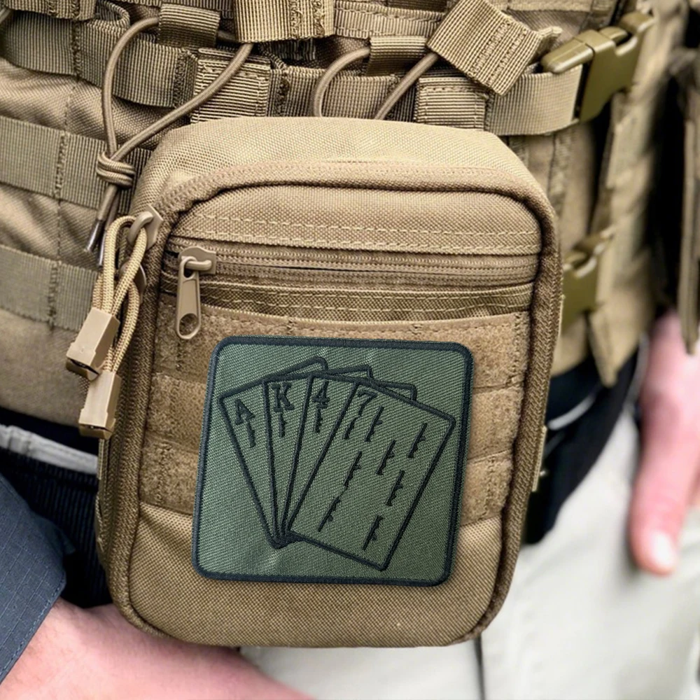 Parche táctico Ak47 con tarjeta de póker, parches bordados divertidos con gancho y bucle, insignia de moral, brazalete del ejército militar, pegatinas para mochila - imagen 3