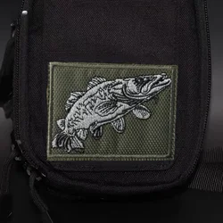 Parche táctico bordado de pescado con gancho y bucle