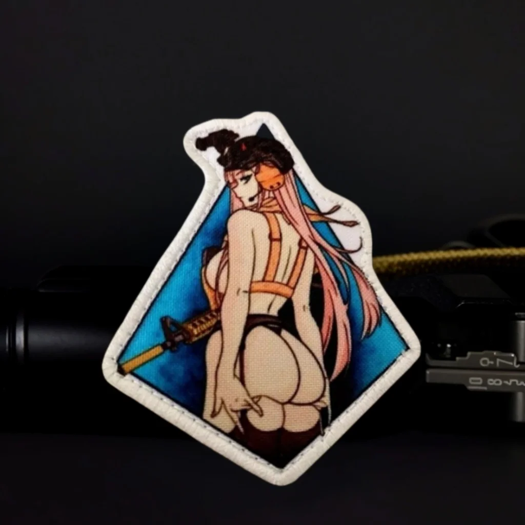 Parche táctico de Chica de Anime, insignia de moral con gancho y bucle, parches de brazalete militar para pegatinas de mochila - imagen 2
