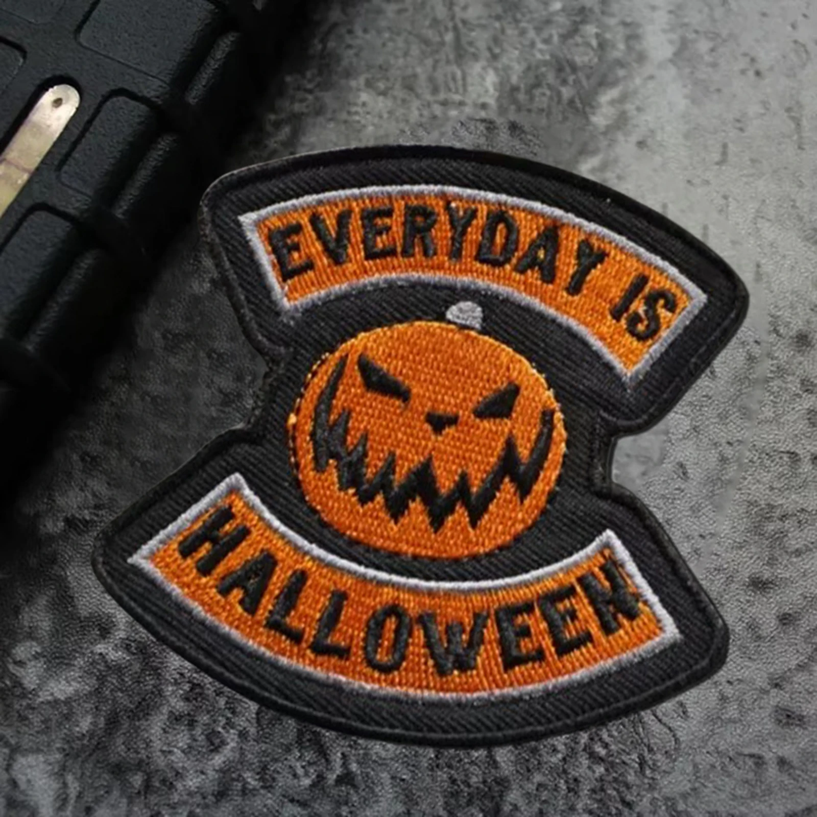 Parche bordado táctico de calabaza de Halloween para todos los días, parches divertidos de gancho y bucle, insignia de moral, pegatinas para mochila del ejército militar - imagen 2