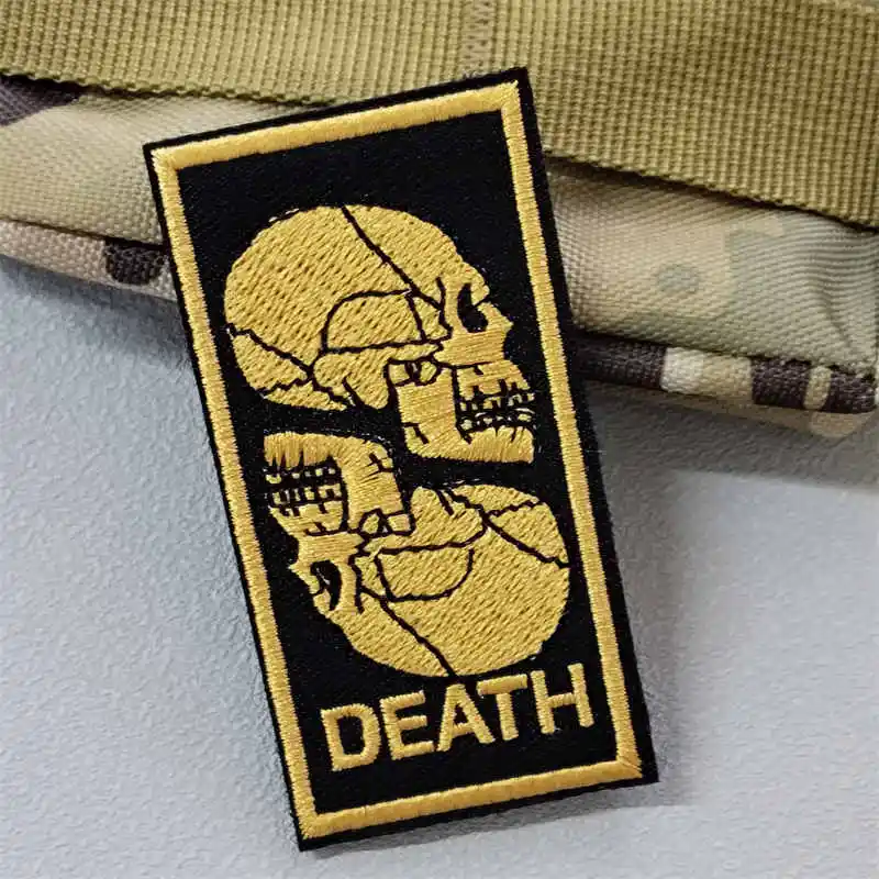 Parche táctico calavera Death bordado con velcro para chaleco - imagen 2