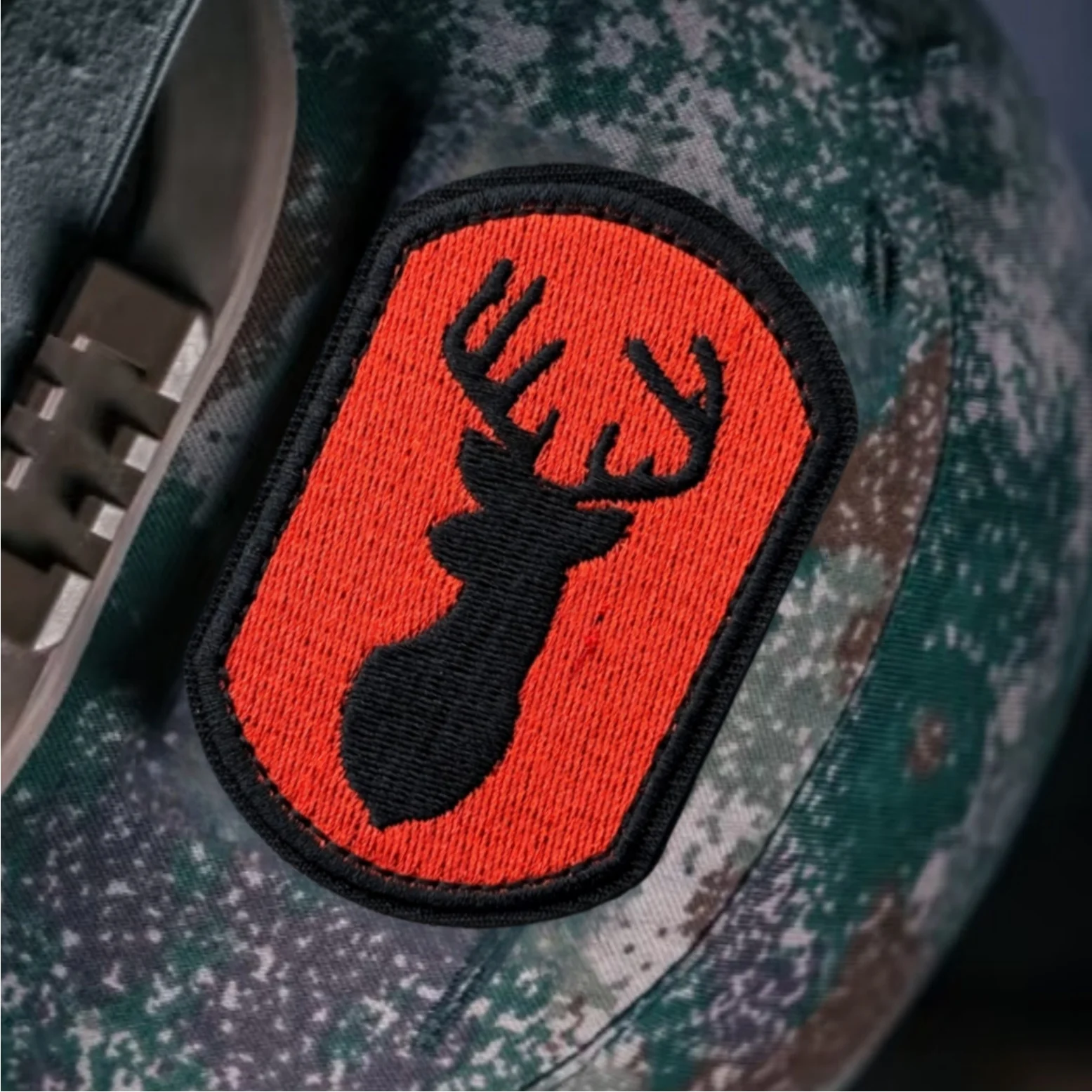 Parche bordado táctico pistola naranja – Deer Hunter militar mochila - imagen 4