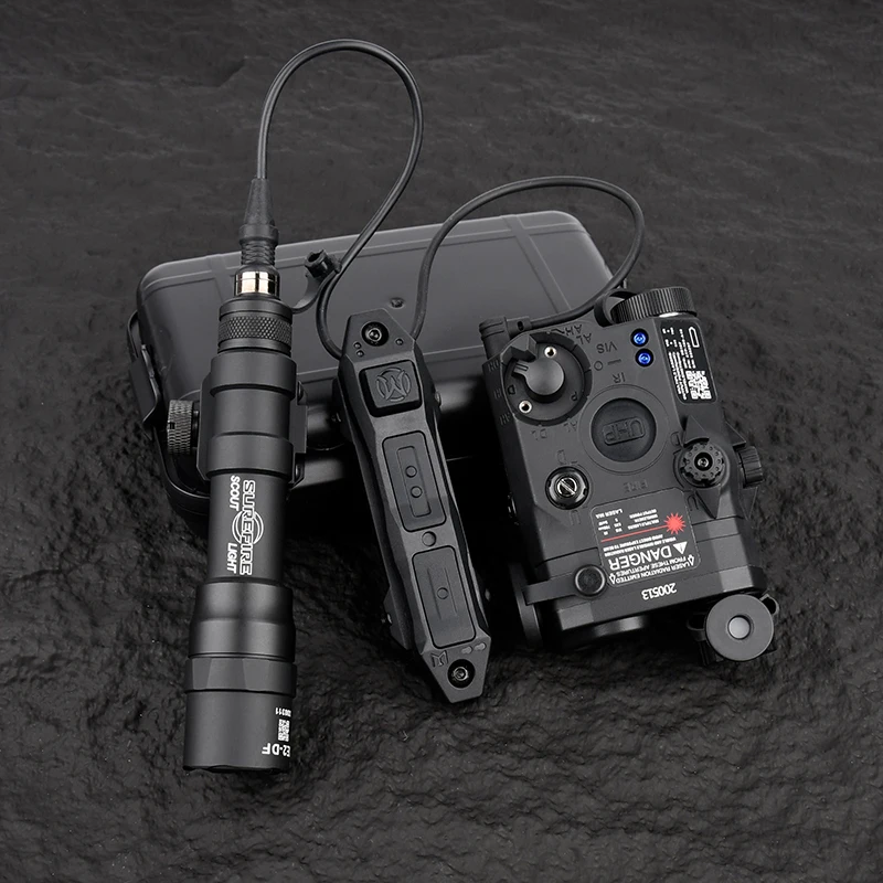 PEQ15 equipments Airsoft Red Green Blue Powerful hunt Laser Dot IR Indicator Surefir M600DF 1400lmFlashlight Dual Control Switch - imagen 2