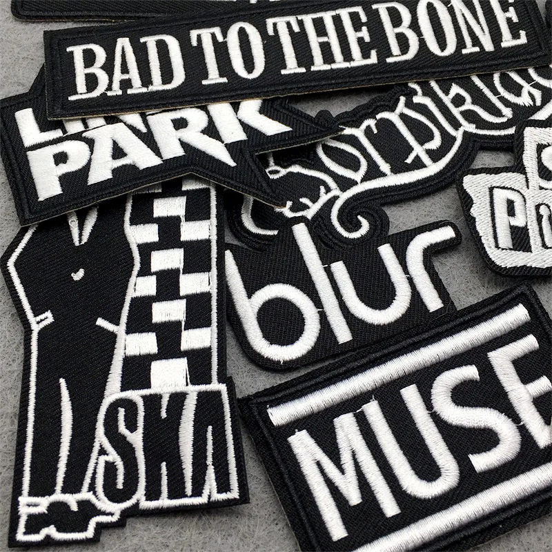 Parches de banda de Rock para ropa, pegatinas para planchar DIY, apliques bordados, blanco y negro, 25 unidades por lote - imagen 4