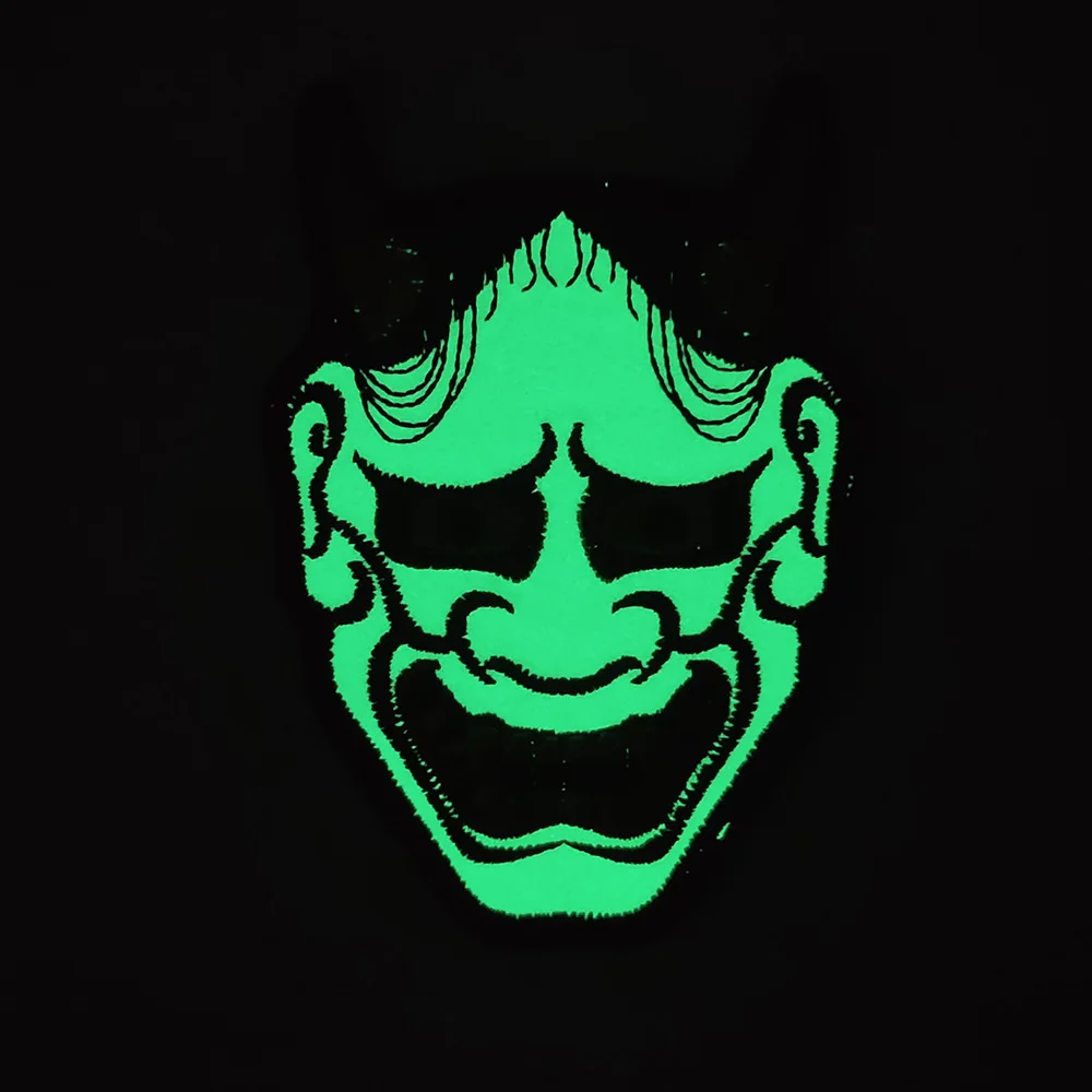 Parches IR tácticos de bruja bordada, máscara de diablo Prajna que brilla en la oscuridad, insignia, pegatina para mochila - imagen 2