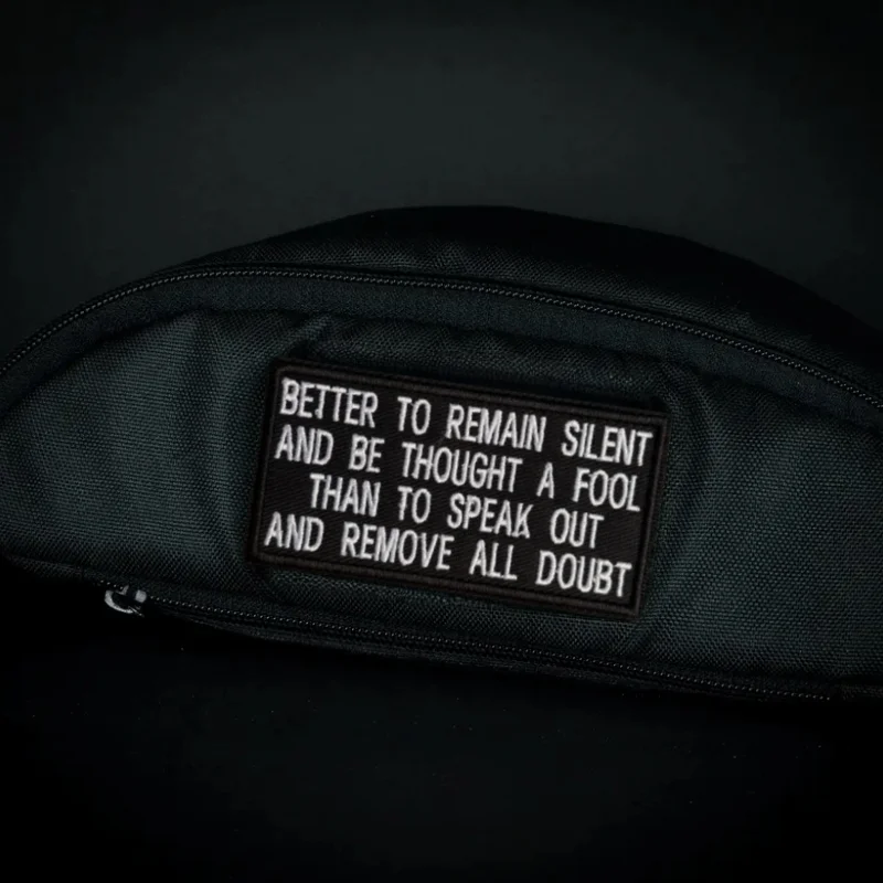 Better To Remain-parche bordado 3D silencioso, tira táctica con gancho y bucle, insignia de moral, pegatinas para mochila, parches para brazalete para ropa