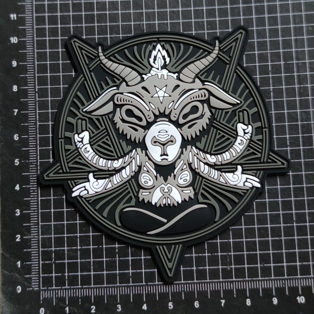 Parche BAPHOMET RITUAL Cthulhu Dios exterior cabra negra, insignia de moral de PVC, parches, brazalete táctico, mochila, pegatina militar del ejército - imagen 4