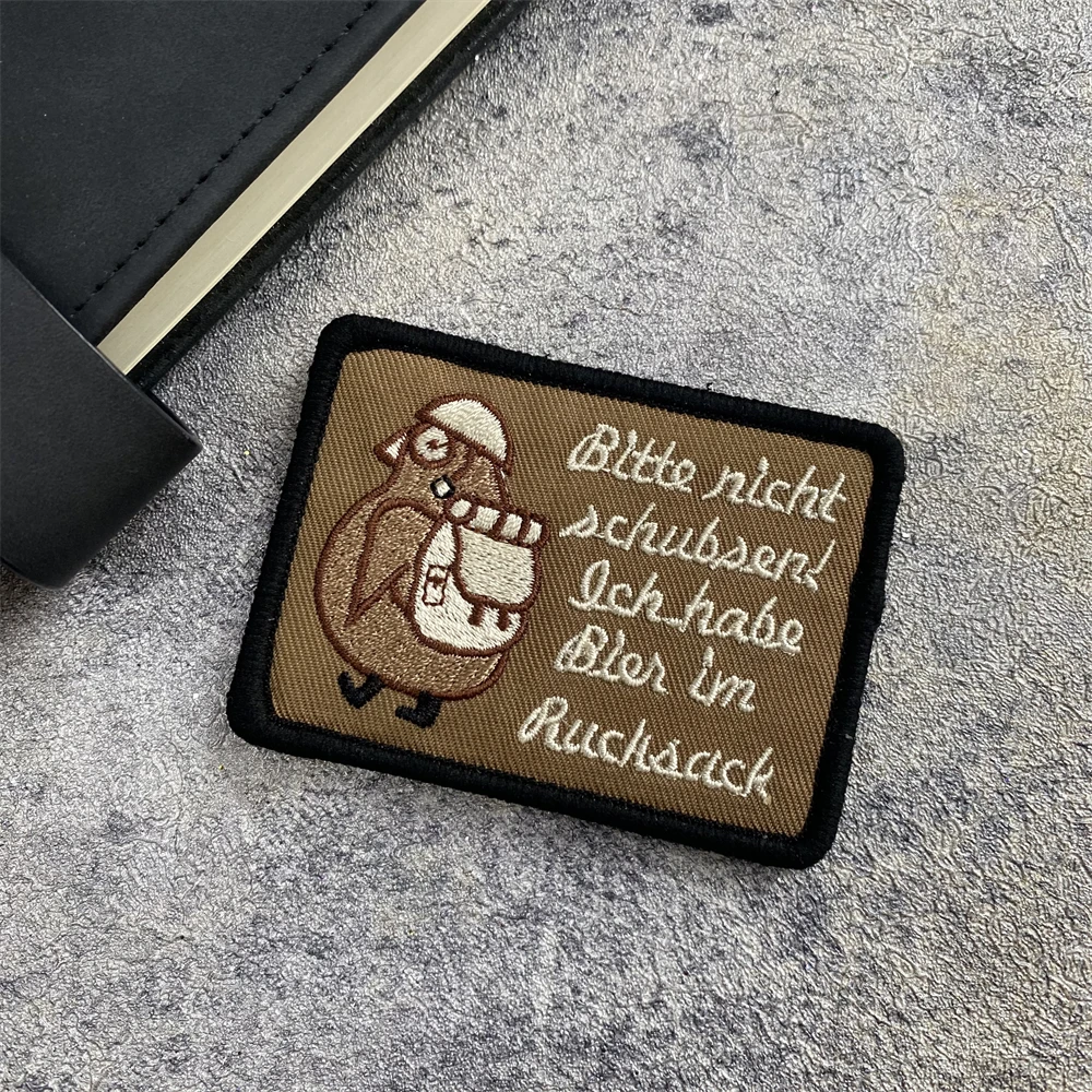 Cafe Viereck Please Don't Push Me To Have Beer en mi mochila, parche divertido, insignia de moral bordada de pingüino, pegatina táctica - imagen 3